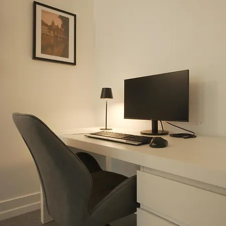 Modern With Aare View - Heart Of Old Town I Apartment